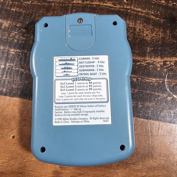 Vintage 1995 MB Electronic Handheld Battleship Game Milton Bradley Tested Works - Picture 2 of 2